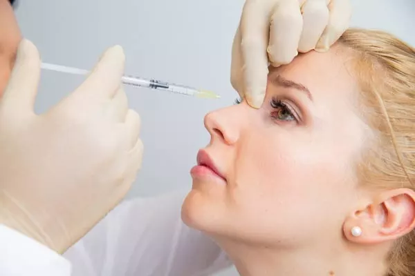 Botox in Duisburg gegen Zornesfalten